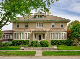 840 Augusta Blvd, Oak Park, IL 60302