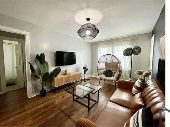 2409 Bastrop St APT 2, Houston, TX 77004