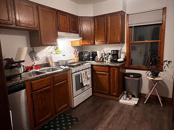 4th image of 109 Buffalo St APT 2
