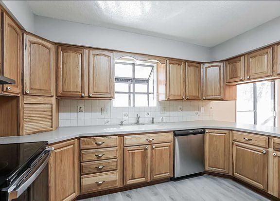 2nd image of 6605 NW Caney Creek Dr #1