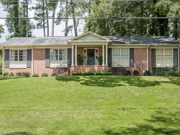 1821 Iris Dr, Columbus, GA 31906