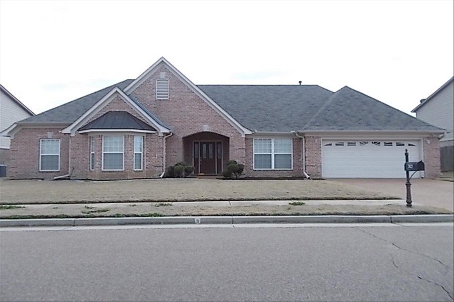 1st image of 7627 Stonington Dr