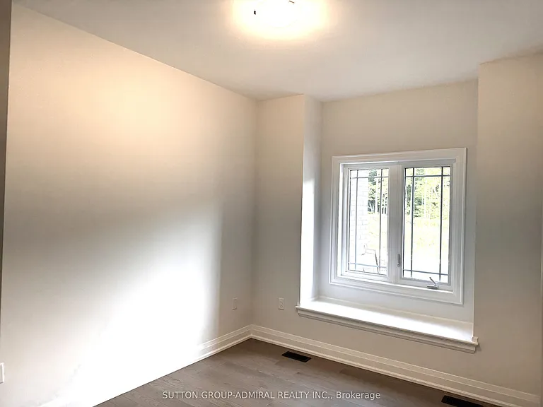 16 Donnacona Dr — Photo 17
