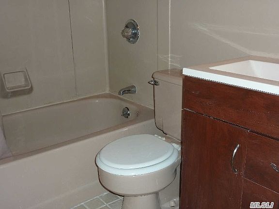 3rd image of 47 Elmira St