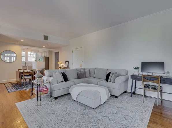 10 Manly St APT E2, Greenville, SC 29601