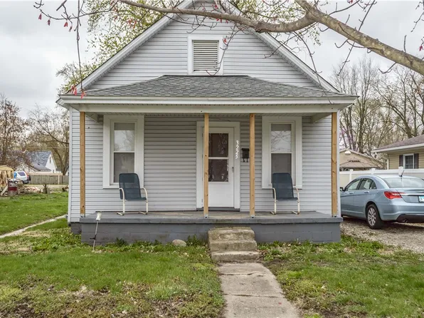 3225 Moultrie Ave, Mattoon, IL 61938
