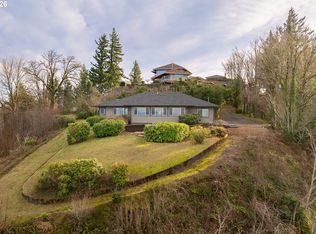 55 SW Lovhar Dr, Gresham, OR 97080