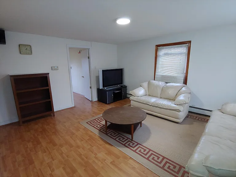 1243 E Randolph Rd — Photo 5