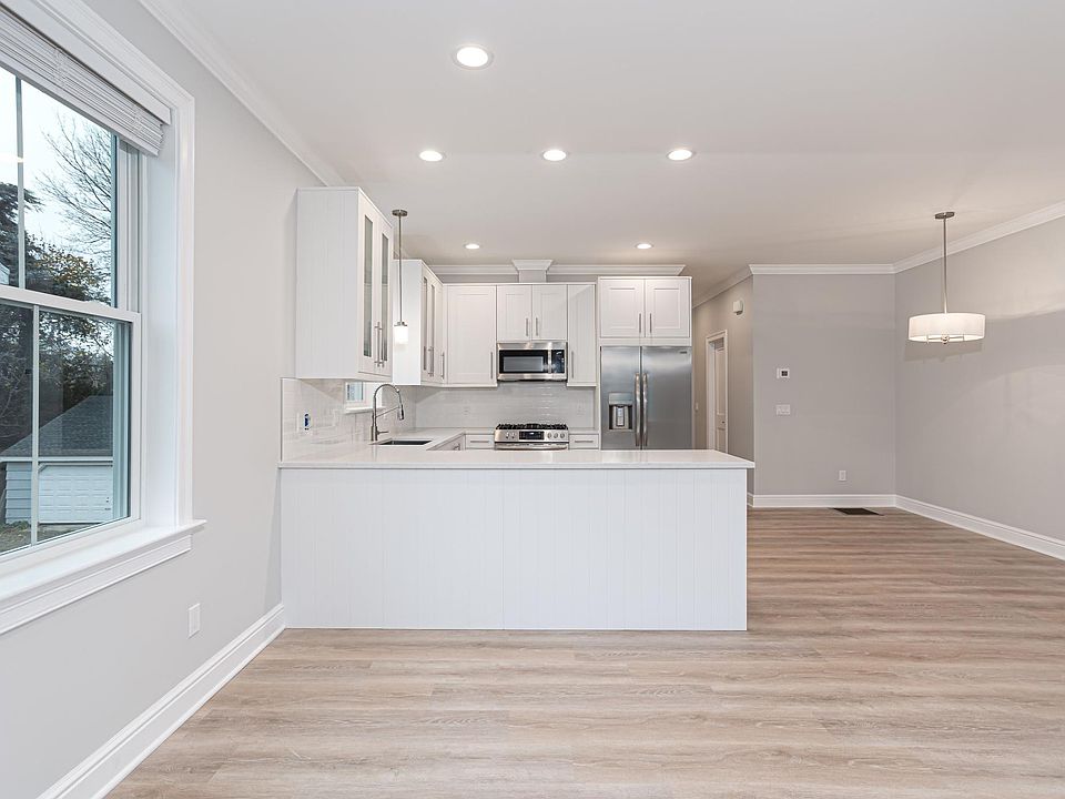 Second level kitchen/dining/living