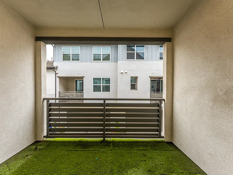 11011 Skyglow Dr — Photo 10
