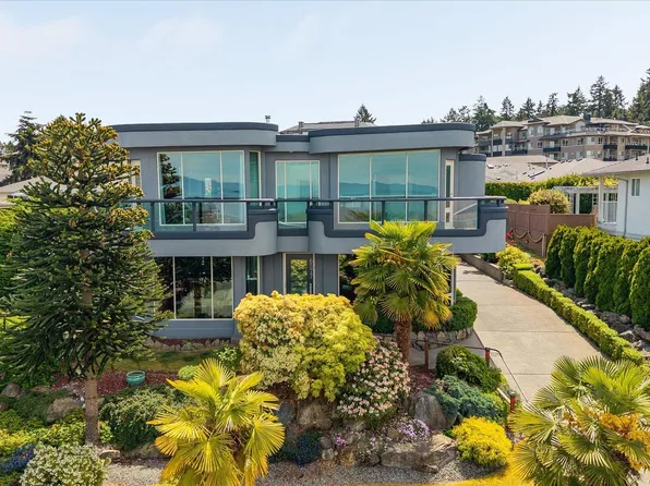 6577 Groveland Dr, Nanaimo, BC V9V 1P7