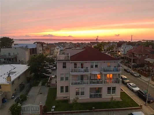 Sold by Remax Edge | media 19