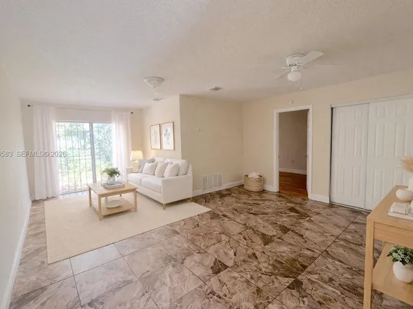 3896 NW 207th St #1, Opa Locka, FL 33055