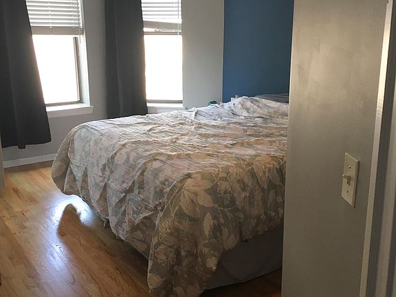 4th image of 1019 W Balmoral Ave