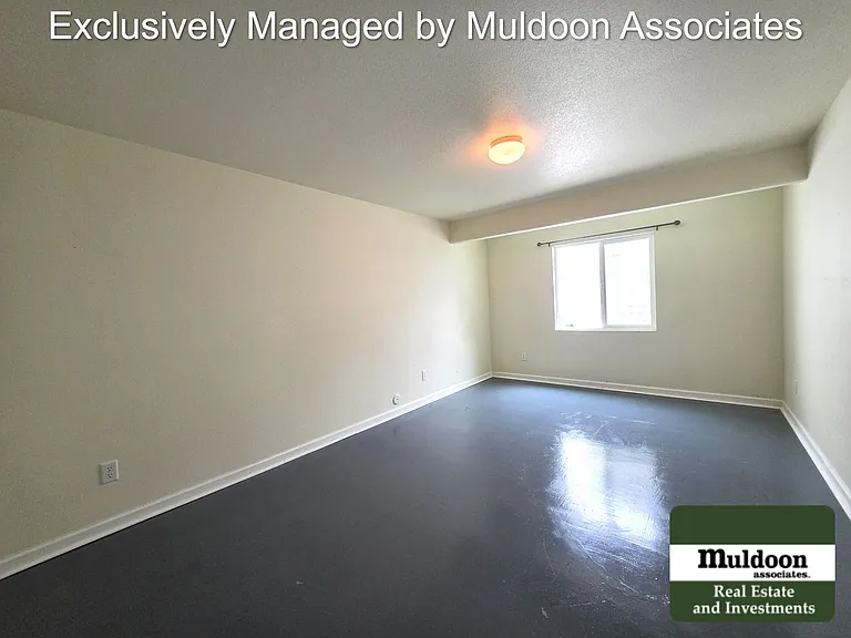 7599 Sailwind Dr — Photo 23
