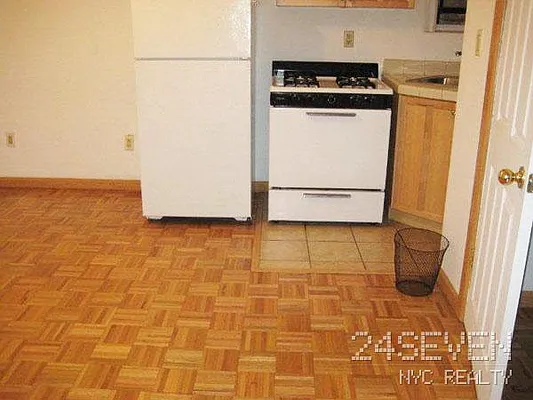 Rented by 24 7 NYC Realty Inc. | media 32