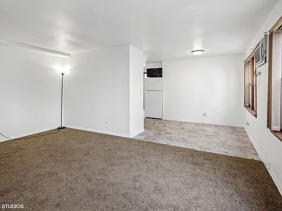 3rd image of 2916 N Harlem Ave APT 3