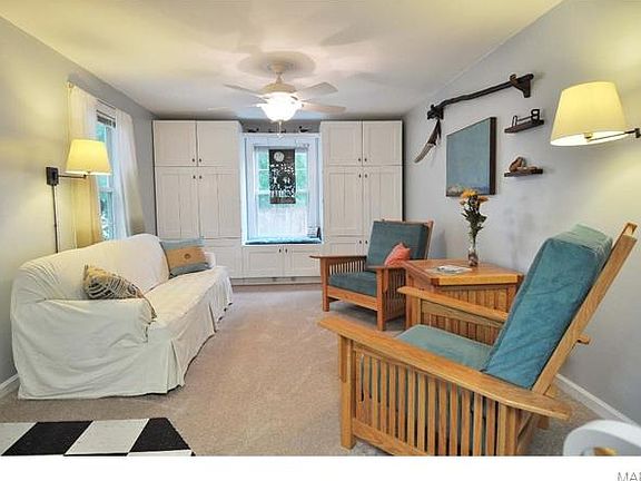 5th image of 3041 W Milton Ave