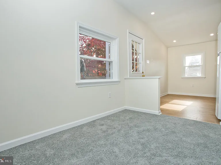 2530 2nd Floor Chestnut Ave — Photo 14