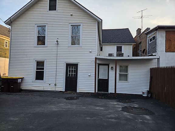 3rd image of 669 Pawling Ave #2