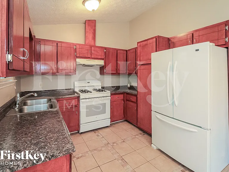 7210 Buck Creek Dr — Photo 9