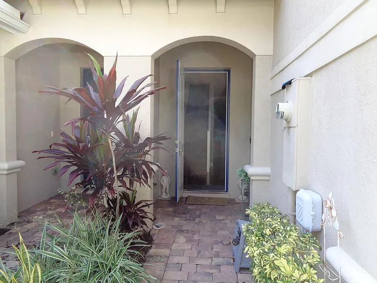 2626 Webb Ave #2626 — Photo 18