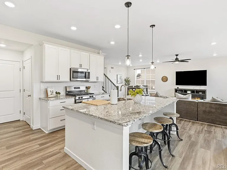 1186 Elbridge Dr — Photo 21