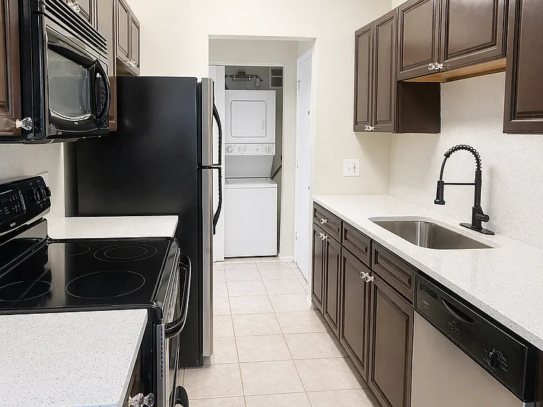 1695 Lee Rd #C206 — Photo 7