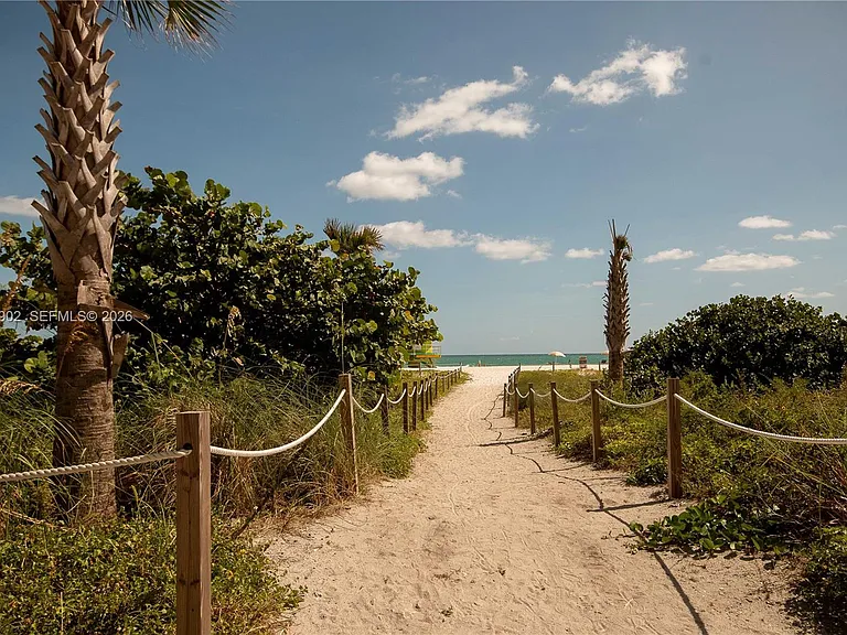 5757 Collins Ave #703 — Photo 30