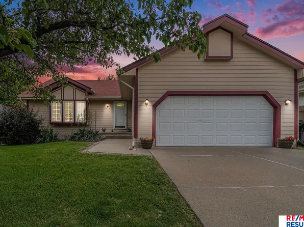 7416 N 82nd Ave, Omaha, NE 68122