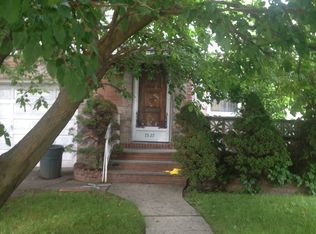 7527 176th St, Fresh Meadows, NY 11366