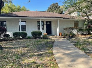 4726 Waring St, Houston, TX 77027