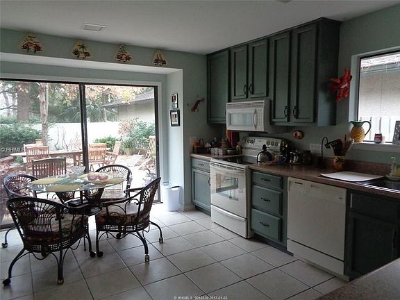 3rd image of 38 Misty Cove Ii #Ii-i