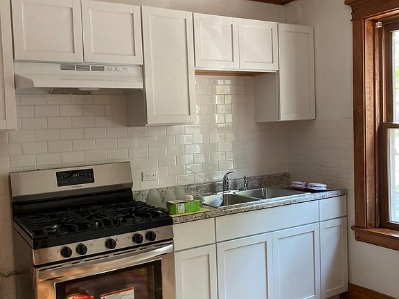 3rd image of 5456 W Schubert Ave #1