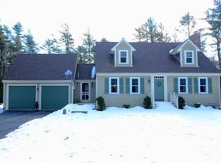 5 Old Farm Ln, Rochester, MA 02770