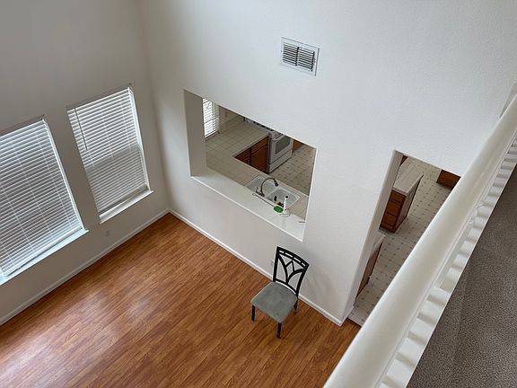 3rd image of 3572 Sepulveda Ave