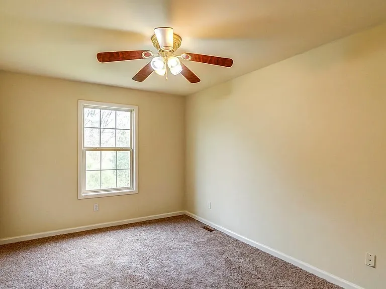 578 Hampton Way #A — Photo 20