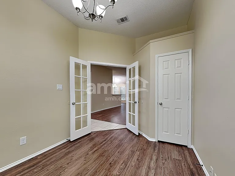 223 Dartmouth Dr — Photo 7