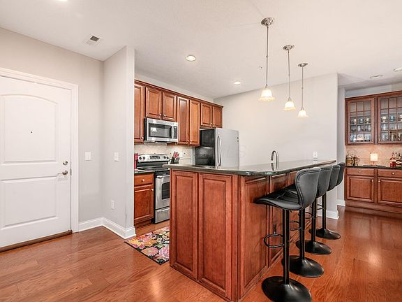 4th image of 705 N State St APT 100