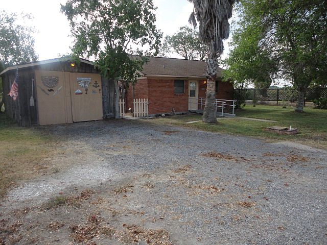 1st image of 453 La Lucia St