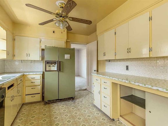4th image of 1433 W Shannon Ave