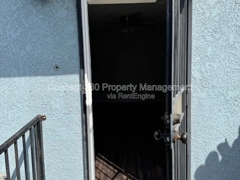 157 E Harcourt St — Photo 6