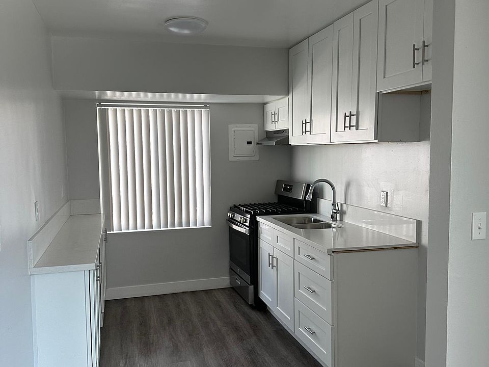 1st image of 3510 Emerald St APT 9