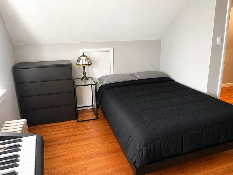 208 John St #2 — Photo 7