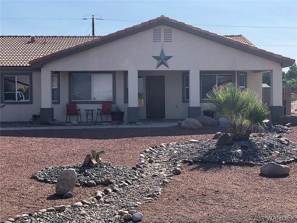 1st image of 3824 Millar Dr