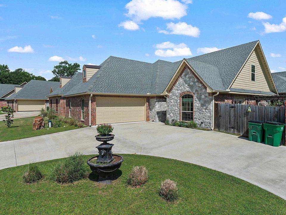 1st image of 259 Stonegate Dr