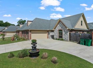 259 Stonegate Dr, Carthage, TX 75633