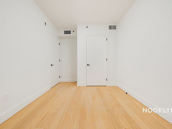 3rd image of 224 W 124th St #1129
