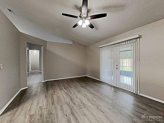 2nd image of 2713 Sweet Springs St