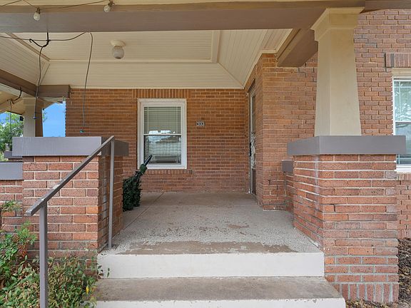 2nd image of 500 W Garza St